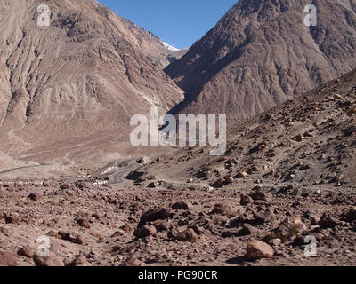 Dunes de sable de l'étage de la vallée de Nubra, Ladakh, entre l'Himalaya et le Karakoram Banque D'Images