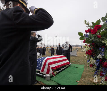 Funérailles de l'ancien astronaute de la NASA Le Capitaine Bruce McCandless II (Etats-Unis), le mardi, Janvier 16, 2018 à l'United States Naval Academy Cemetery à Annapolis (Maryland). Banque D'Images