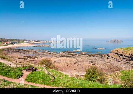 Une vue de North Berwick et Milsey Bay, sur l'estuaire de la quatrième d'East Lothian. L'Écosse. 07 Mai 2013 Banque D'Images