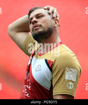 Le capitaine des Dragons Catalans durant le capitaine boudoir Ghélardi Remi's run au stade de Wembley, Londres. Banque D'Images