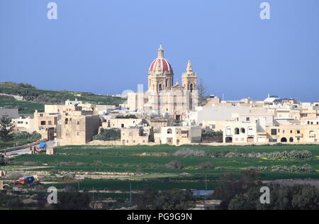 L'église paroissiale et collégiale basilique de la Visitation de Notre-Dame à Gharb. L'île de Gozo, Malte Banque D'Images