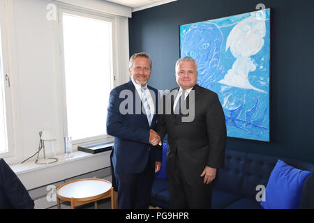 Sous-secrétaire d'État John Sullivan se réunit avec le Ministre des affaires étrangères danois Anders Samuelsen à son bureau à Copenhague, Danemark le 27 juin 2018. Banque D'Images