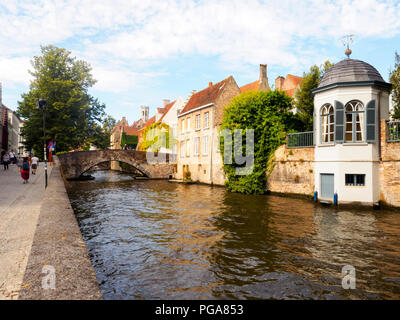 Peerdenstraat bridge - Bruges, Belgique Banque D'Images