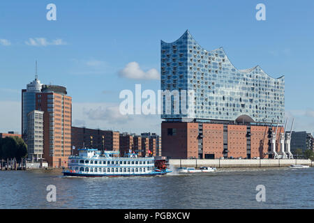 Bateau à aubes de la Louisiane Star, Elbe Philharmonic Hall, Hambourg, Allemagne Banque D'Images