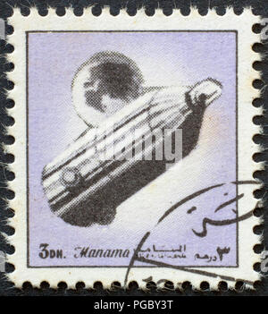 AJMAN/MANAMA - circa 1972 : timbre-poste imprimé par Ajman sur histoire de l'espace, 'Dune' vers 1972 Banque D'Images