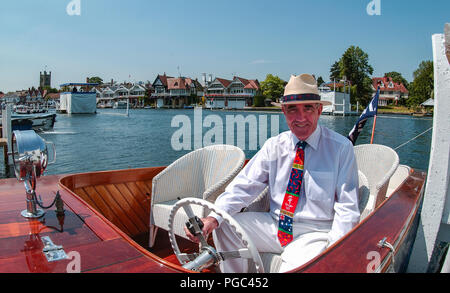 Henley on Thames, Angleterre, 27/06/2005, Royal Henley Regatta, Président, Mike Sweeney, avec lien spécial, couvrant de nombreux Jeux olympiques, © Peter SPURRIER Banque D'Images