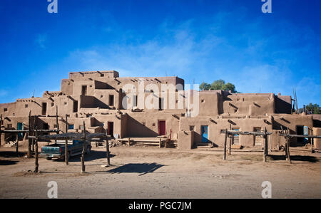 Le Taos Pueblo, site du patrimoine mondial de l'UNESCO. Taos, Nouveau Mexique. Banque D'Images