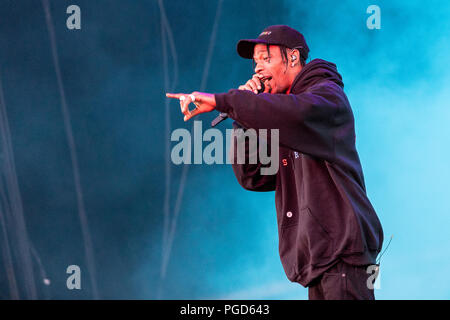 Travis Scott effectue sur scène au Festival de Leeds, Royaume-Uni, le 25 juin 2018. Banque D'Images