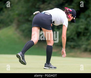 Jeongseon, est de Séoul, Corée du Sud. Août 23, 2018. Shin-Ae Ahn (KOR) Golf : Shin-Ae Ahn, de Corée du Sud à la 4e verte pendant la première ronde de haut KLPGA1 Resort Chers Ouvrir dans le haut 20181 Country Club à Jeongseon, est de Séoul, Corée du Sud . Credit : Lee Jae-Won/AFLO/Alamy Live News Banque D'Images