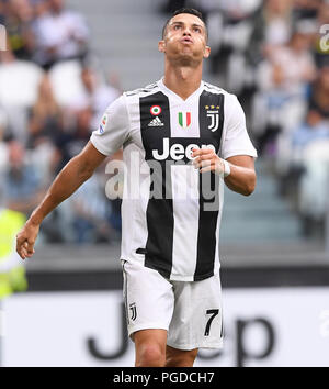 Turin, Italie. Août 25, 2018. Des gestes de la Juventus Cristiano Ronaldo au cours de la Serie A italienne match de football entre la Juventus et la Lazio à Turin, Italie, le 25 août 2018. La Juventus a gagné 2-0. Credit : Alberto Lingria/Xinhua/Alamy Live News Banque D'Images