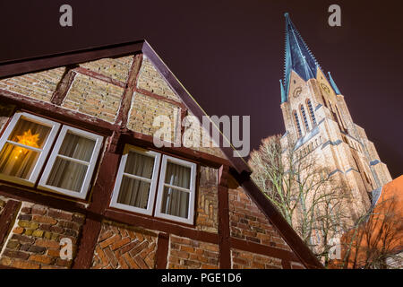 Décembre 2017, Schleswig, Allemagne - cathédrale avec Street View Banque D'Images