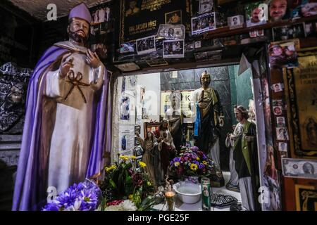 Autel en l'honneur de Jesús Malverde qui est vénéré comme Saint qui attire chaque jour des centaines de disciples à sa chapelle de Culiacan Sinaloa. Iglecia, Banque D'Images