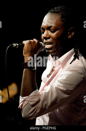 Le rappeur Baloji congolais/belge au Nuits du Botanique à Bruxelles (Belgique, 17/05/2010) Banque D'Images