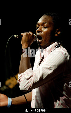 Le rappeur Baloji congolais/belge au Nuits du Botanique à Bruxelles (Belgique, 17/05/2010) Banque D'Images