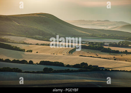 Beacon Firle dominent le paysage des South Downs, East Sussex, Angleterre. Banque D'Images