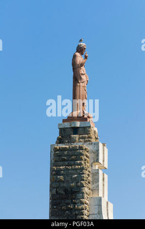 Jésus Christus statue à l'entrée du port de Tarifa, Sagrado Corazon de Jésus, Jésus Christ statue, Costa de la Luz, Andalousie, espagne. Banque D'Images