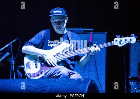 Turin Italie. 25 août 2018. Le groupe écossais MOGWAI effectue sur scène à Spazio 211 au cours de l'huis 'Festival' Crédit : Rodolfo Sassano/Alamy Live News Banque D'Images