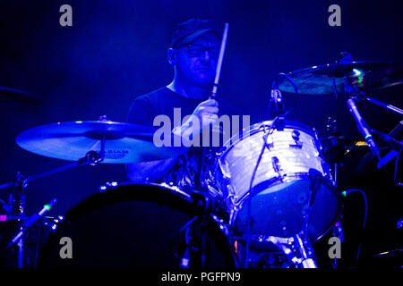 Turin Italie. 25 août 2018. Le groupe écossais MOGWAI effectue sur scène à Spazio 211 au cours de l'huis 'Festival' Crédit : Rodolfo Sassano/Alamy Live News Banque D'Images