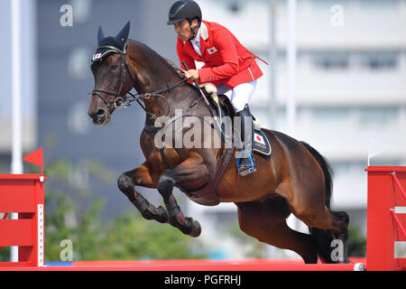 Jakarta, Indonésie. Credit : MATSUO. Août 26, 2018. Yoshiaki Oiwa (JPN) Equitation : Concours Complet Saut d'obstacles individuel de l'équipe au Parc équestre international de Jakarta au cours de la 2018 Jeux Asiatiques Palembang Jakarta à Jakarta, Indonésie. Credit : MATSUO .K/AFLO SPORT/Alamy Live News Banque D'Images