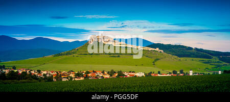 Vue aérienne du château de Spissky en Slovaquie Banque D'Images