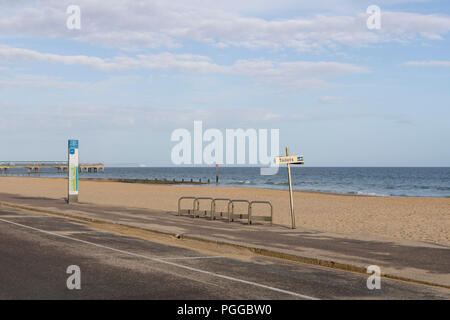La plage de Bournemouth à pied en mars 2018 Banque D'Images