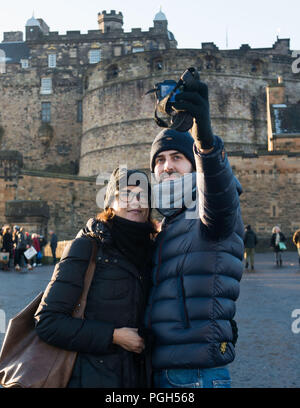 Général coups de touristes à l'esplanade du château d'Édimbourg pour histoire sur le nombre de visiteurs, le tourisme Banque D'Images