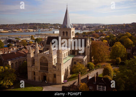 Octobre 2016 - La cathédrale de Rochester dans le Kent, UK, où Charles Dickens a voulu être enterré Banque D'Images