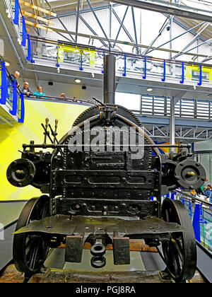 Newcastle Discovery Museum George Stephensons Rocket original vue arrière de la position des pilotes et marche pieds Banque D'Images