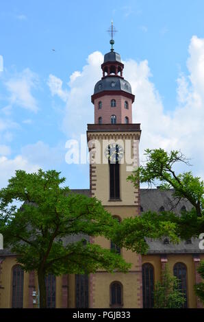 L'église St.Katherine dans les rues de Francfort Banque D'Images