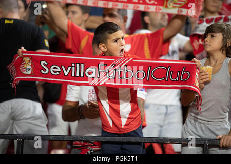 Sevilla, Espagne. 26 août 2018. Fans Sevilla FC pendant la ronde 2 LaLiga 2018/2019 Santander match entre FC Séville et Villarreal CF au Ramon Sanchez Pizjuan, 26 août 2018 à Séville, Espagne. Credit : UKKO Images/Alamy Live News Banque D'Images