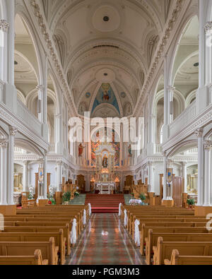 Historique intérieur de l'église catholique Saint Peter's sur la Piste Cabot, à Chéticamp, Nouvelle-Écosse Banque D'Images