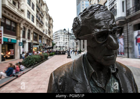 Hommage de la ville de Oviedo à Woody Allen Banque D'Images