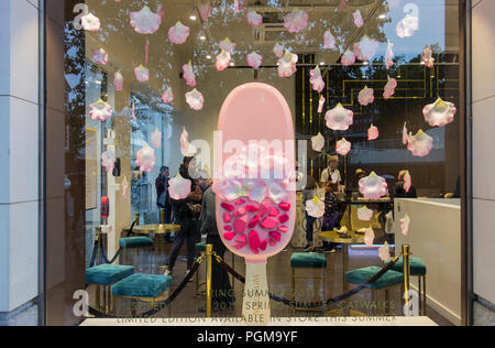 Le Magnum plaisir magasin au Duke of York Square, off King's Road, Chelsea, Londres SW3 Banque D'Images