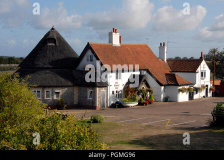 Le Bridge Inn, acle, Norfolk, Angleterre Banque D'Images