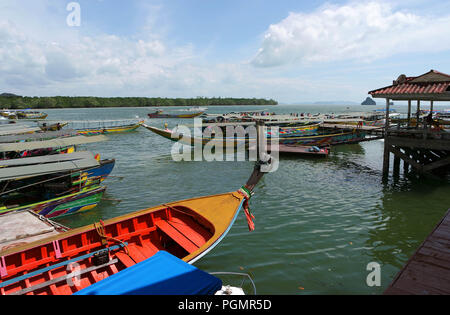 Vue depuis Koh Panyee, Phuket, Thailand Banque D'Images