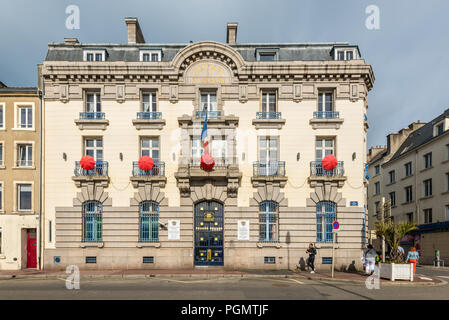 Cherbourg-Octeville, France - 22 mai 2017 : La célèbre boutique de parapluies à Cherbourg-Octeville, Normandie, France. Banque D'Images