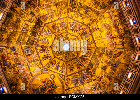 Jeus Christ Anges Histoires bibliques Dome Bapistry de mosaïque de la Cathédrale de Saint John Church Florence Italie. Bapistry créé 1050 à 1150, de mosaïques par F Banque D'Images