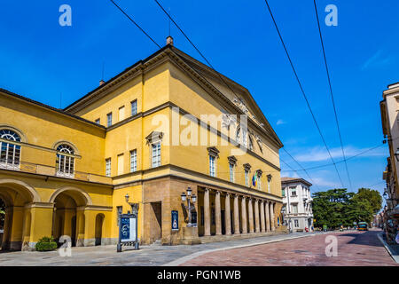 Parme, Italie - 23 août 2018 : le soleil éclairant Théâtre Royal de Parma Banque D'Images