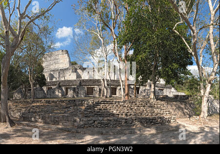 Les ruines de l'ancienne ville maya de Becan, Campeche, Mexique. Banque D'Images