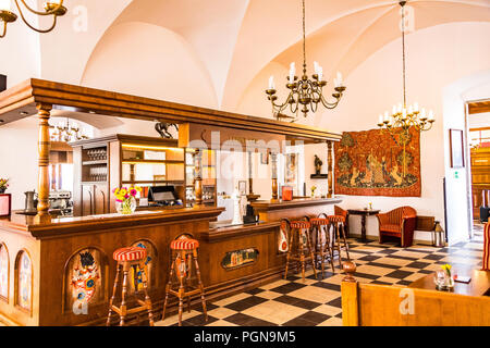 Le bar du hall de l'hôtel. Hôtel Růže à Český Krumlov, République Tchèque Banque D'Images