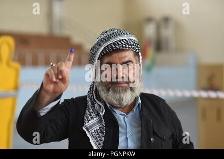 25 septembre 2017 - Erbil, au Kurdistan : les Kurdes irakiens voter lors d'un référendum historique sur l'indépendance du Kurdistan. À Metlaoui Des votent lors du référendum sur l'indépendance du Kurdistan irakien. *** FRANCE / PAS DE VENTES DE MÉDIAS FRANÇAIS *** Banque D'Images