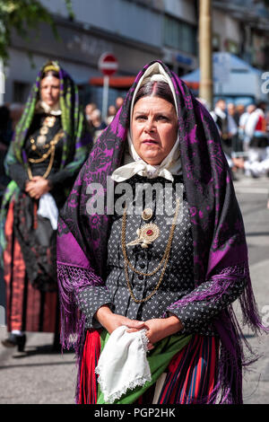 Nuoro, Sardaigne, Italie - 26 août 2018 : Défilé de costumes traditionnels de Sardaigne a l'occasion de la Fête du Rédempteur du 26 août 2018 Banque D'Images