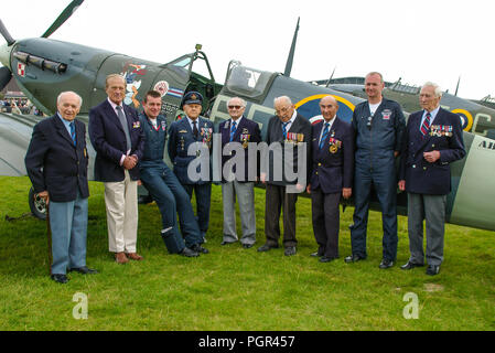 Tadeusz Andersz, Marian Jankiewicz, Ian Smith, Franciszek Tomczak, Stefan Ryll, Mieczyslaw Sawicki, Adam Ostrowski, Russ Allchorne, Jerzy Mencel. RAF Banque D'Images