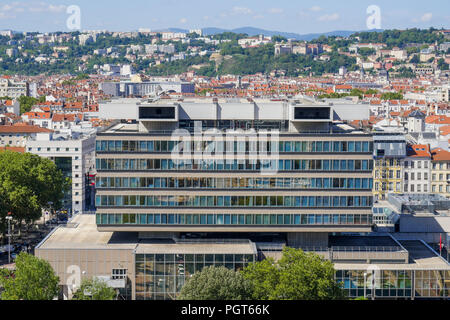 Vue générale du quartier de la Part-Dieu vu depuis le toit du bâtiment du ciel, Lyon, France Banque D'Images