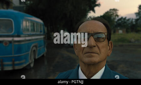 DATE DE SORTIE : Août 29, 2018 Title : l'opération finale Studio : Metro Goldwyn Mayer Réalisateur : Chris Weitz Résumé : Une équipe d'agents secrets a entrepris de retracer l'officier nazi qui ont organisé l'Holocauste. Avec : Ben Kingsley comme Adolf Eichmann. (Crédit Image : © Metro Goldwyn Mayer/photos) Banque D'Images