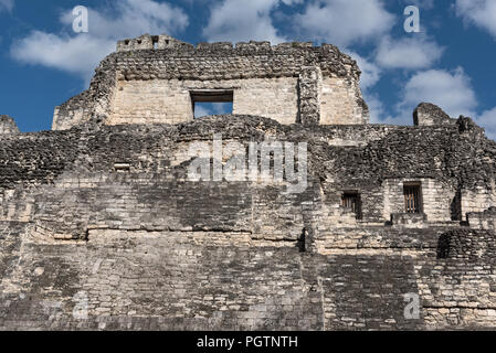 Les ruines de l'ancienne ville maya de Becan, Campeche, Mexique . Banque D'Images