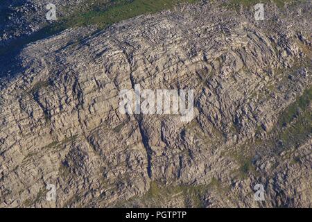 Géologie structurale importante base pliée de quartzite Ruadh-stac Beag Peak. Torridon, Kinlochewe, Ecosse, Royaume-Uni. Banque D'Images