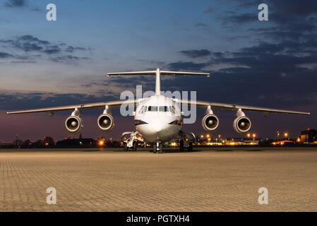 Un British Aerospace 146 passanger et VIP avion du No 32 Squadron de la Royal Air Force à la base aérienne de la RAF Northolt. Banque D'Images