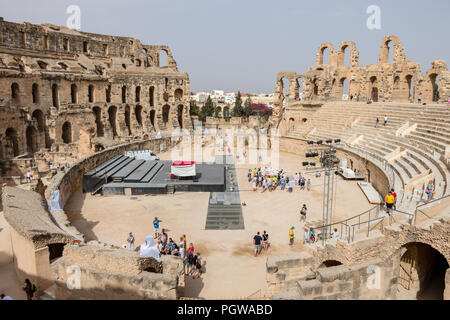 Ruines de l'amphithéâtre le plus important en Afrique du Nord, El Jem, Tunisie Banque D'Images