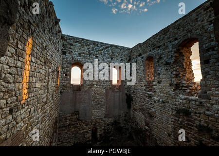 Fontemassi, Grosseto, Toscane - fraction de la ville italienne de Raccastrada, dans la province de Grosseto, en Toscane, les ruines du château de Fonte Banque D'Images